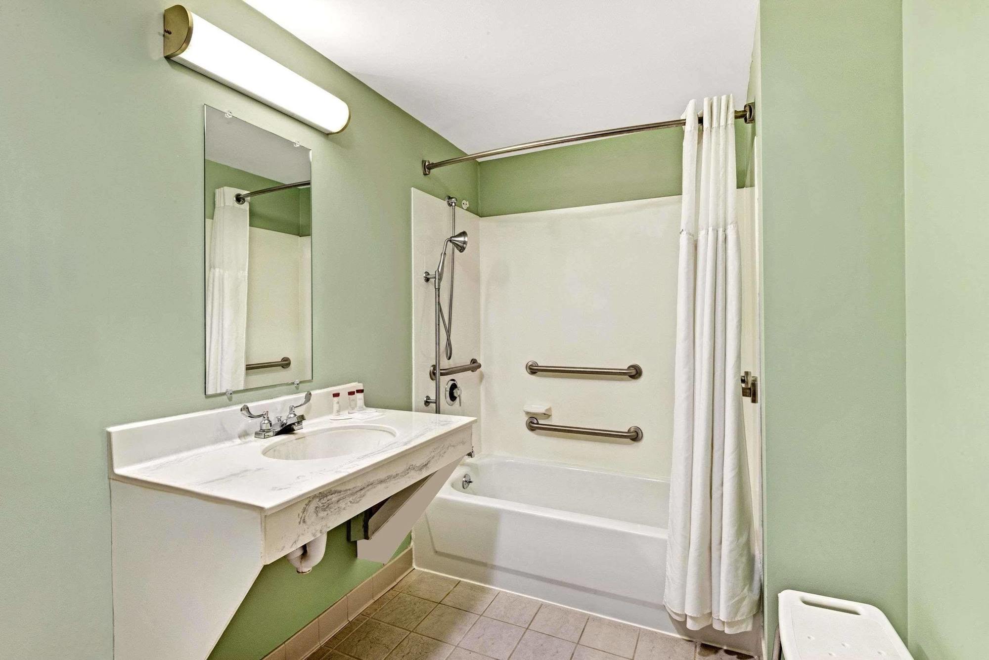 Ramada By Wyndham Saco/Old Orchard Beach Area Ngoại thất bức ảnh